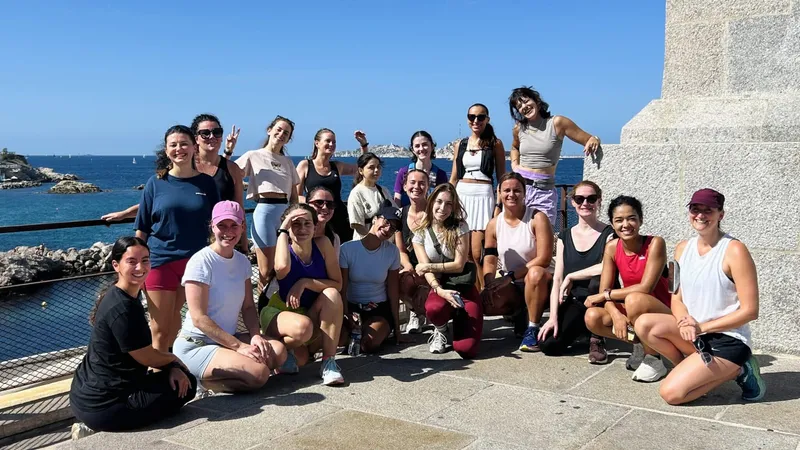 Sunset Girls Run Club in Marseille